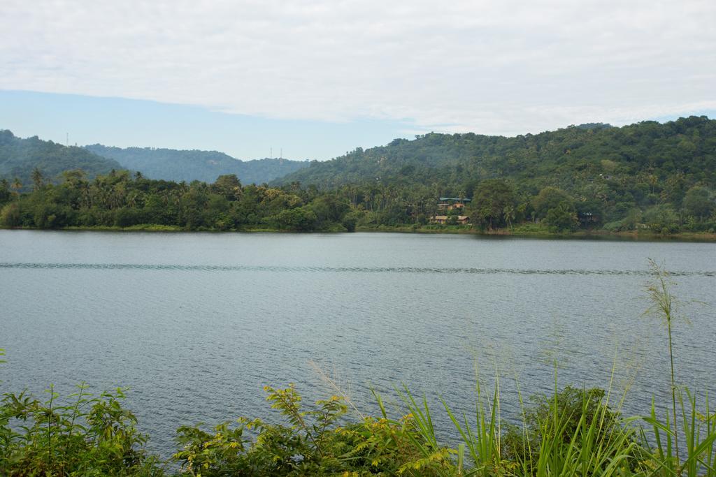 Oruthota Chalets Kandy Exterior foto