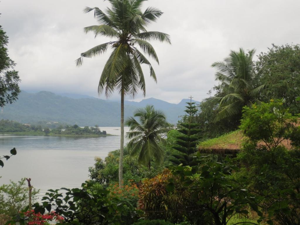 Oruthota Chalets Kandy Exterior foto