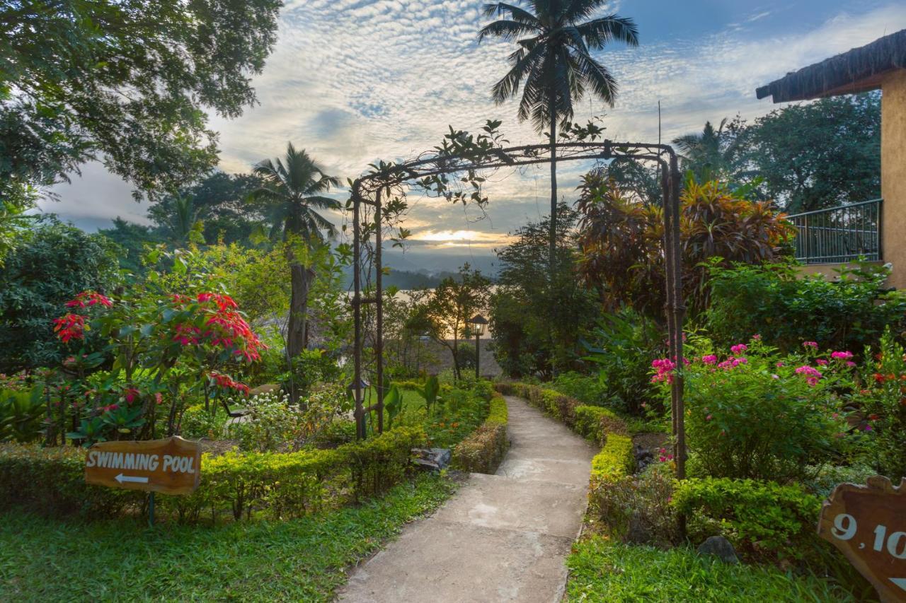 Oruthota Chalets Kandy Exterior foto